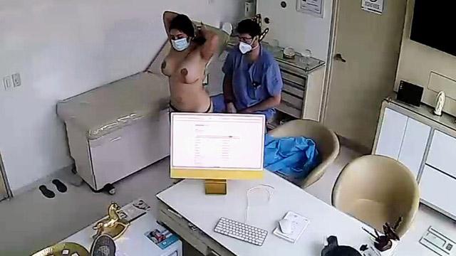 Hot Doctor Clinic Cam – Patient Thick Ass